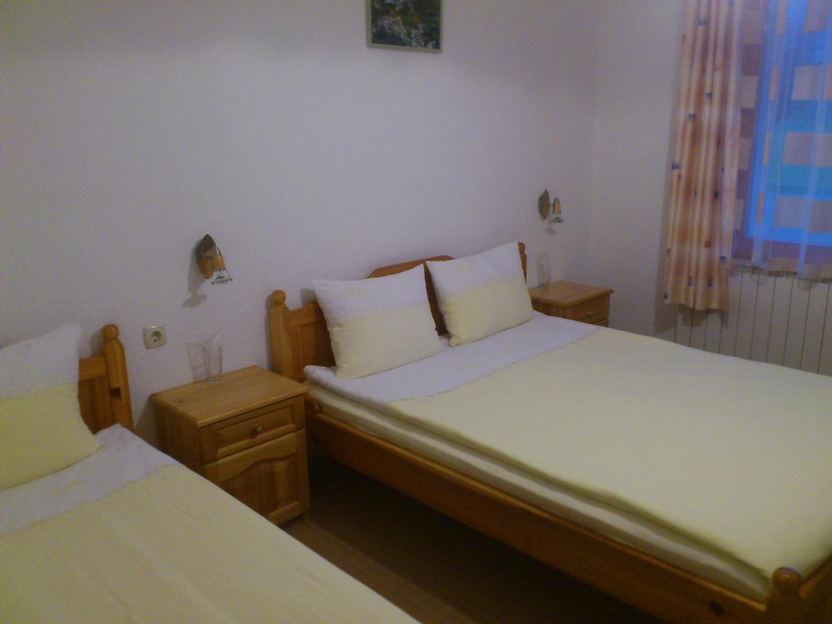 Yagodina Family Hotel Zimmer foto